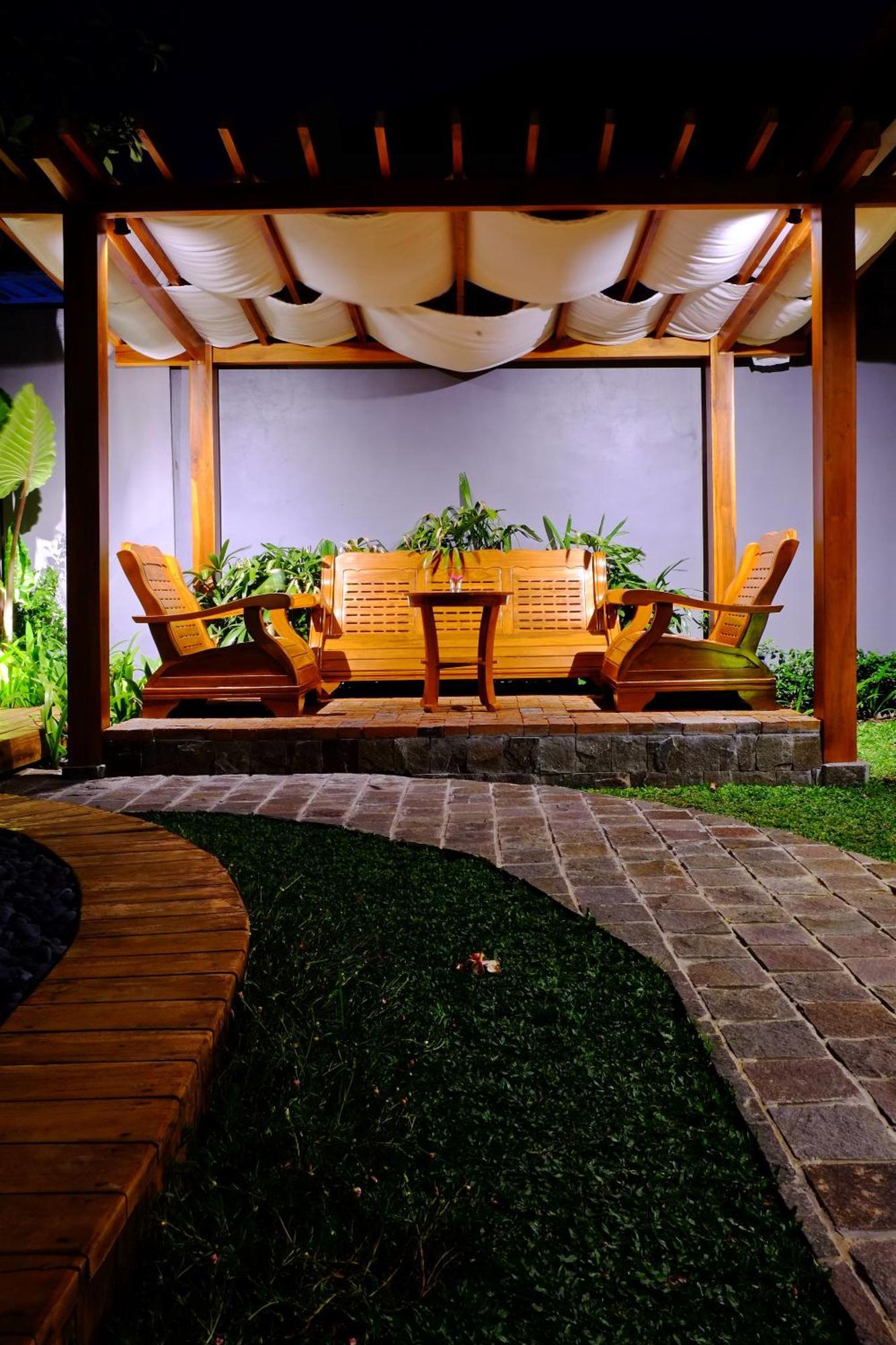 O.B Oemah Bone Homestay Sanur Exterior foto